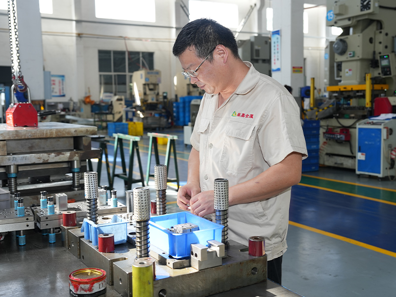 アルミニウムスタンピングの完璧さ - アルミニウムスタンピング部品の精密形成